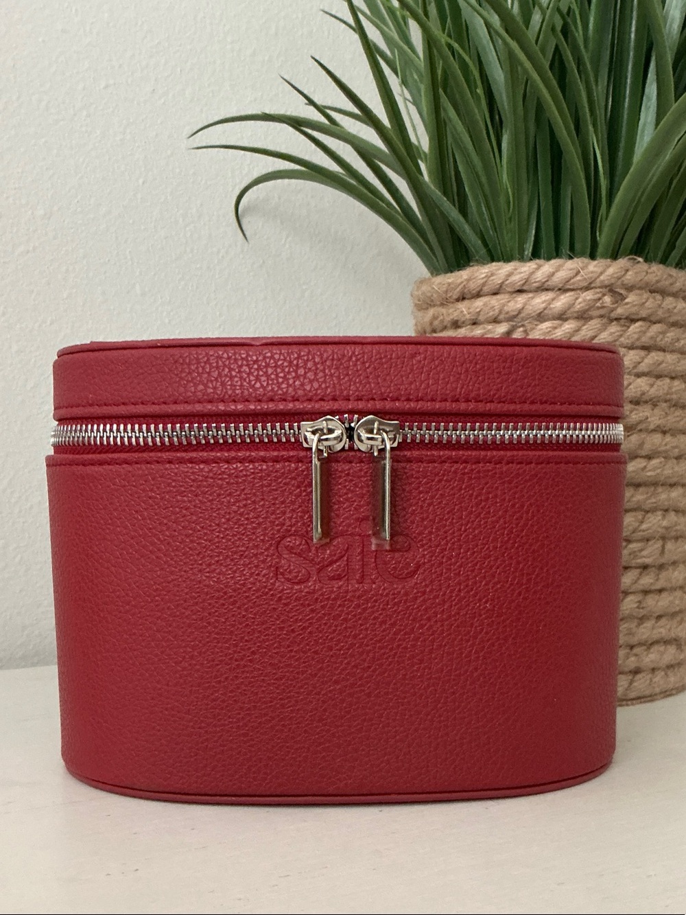 Saie Red Pebbled Cosmetic Travel Case